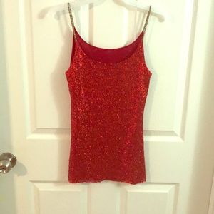 Red sequins tank top with gold colored chain